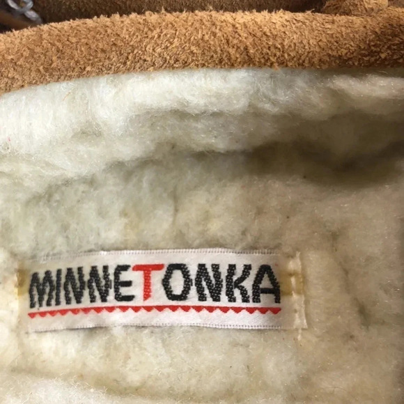 MINNETONKA Sherpa Lined Moccasins - Picture 3 of 8